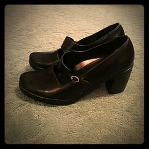 Dansko Tara Nappa Heel in Black